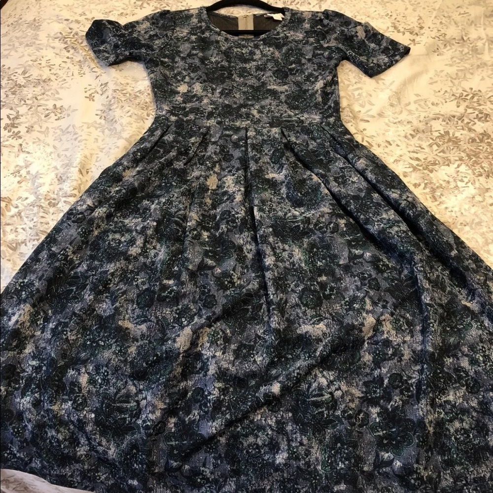 LuLaRoe Amelia Dress